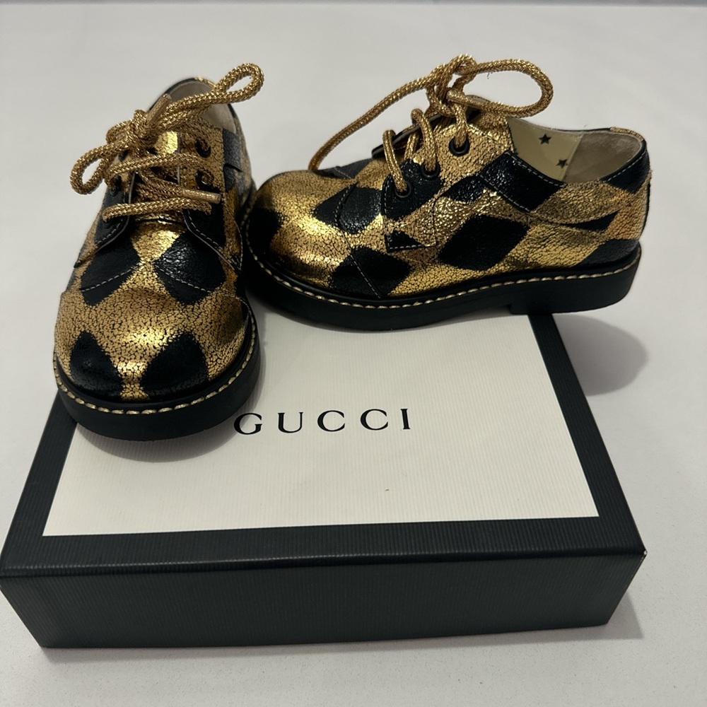 Gucci kids shoes black and gold diamond pattern
